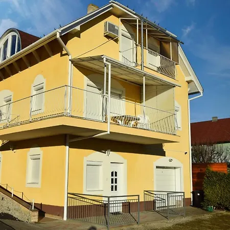 Anita Daire Zalakaros