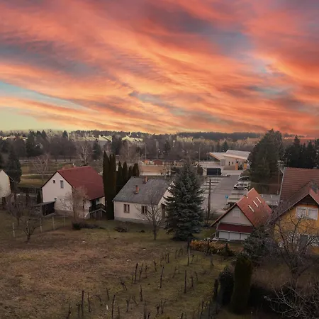 Daire Anita Zalakaros